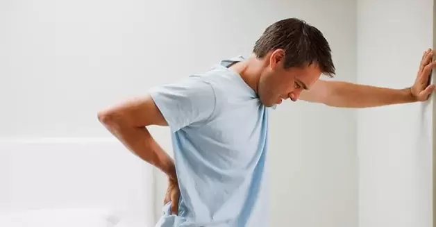 Bolečina v lumbosakralni regiji pri moškem je znak kroničnega prostatitisa
